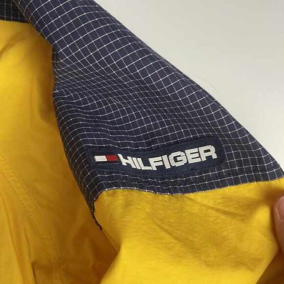 VTG Tommy Hilfiger Hooded Tactical Windbreaker Yellow Rain Jacket Men’s Size M - Picture 6 of 16